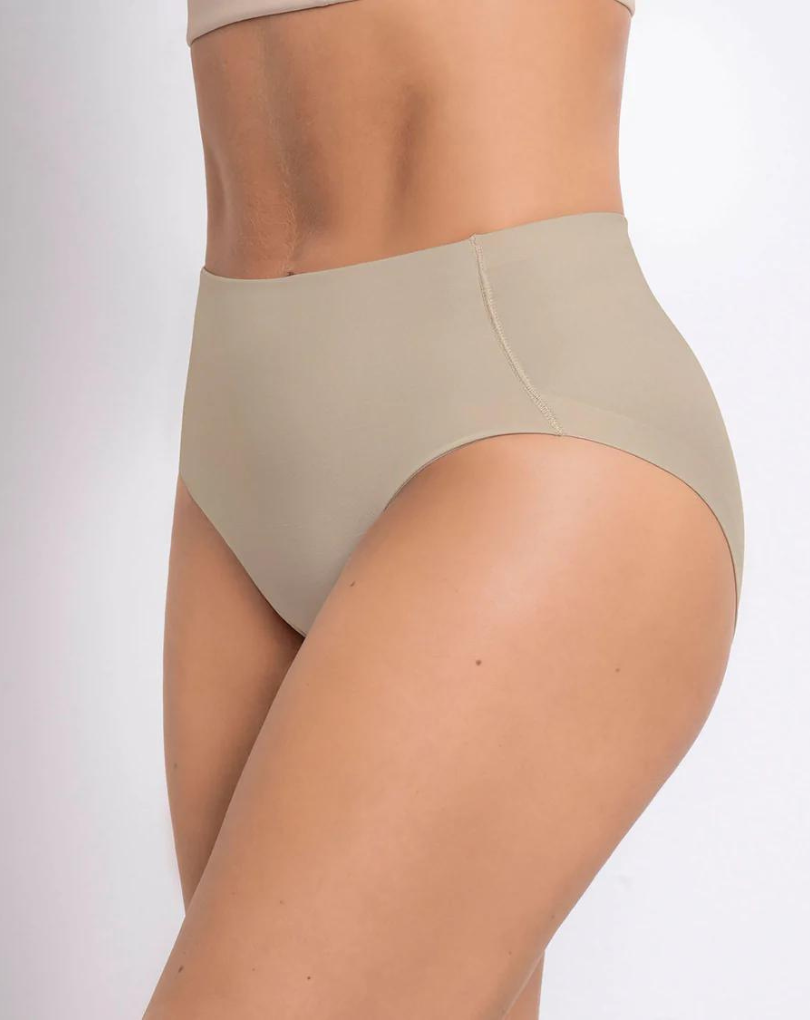 BRAGA INVISIBLE  CONTROL FUERTE DE ABDOMEN LEONISA 12715